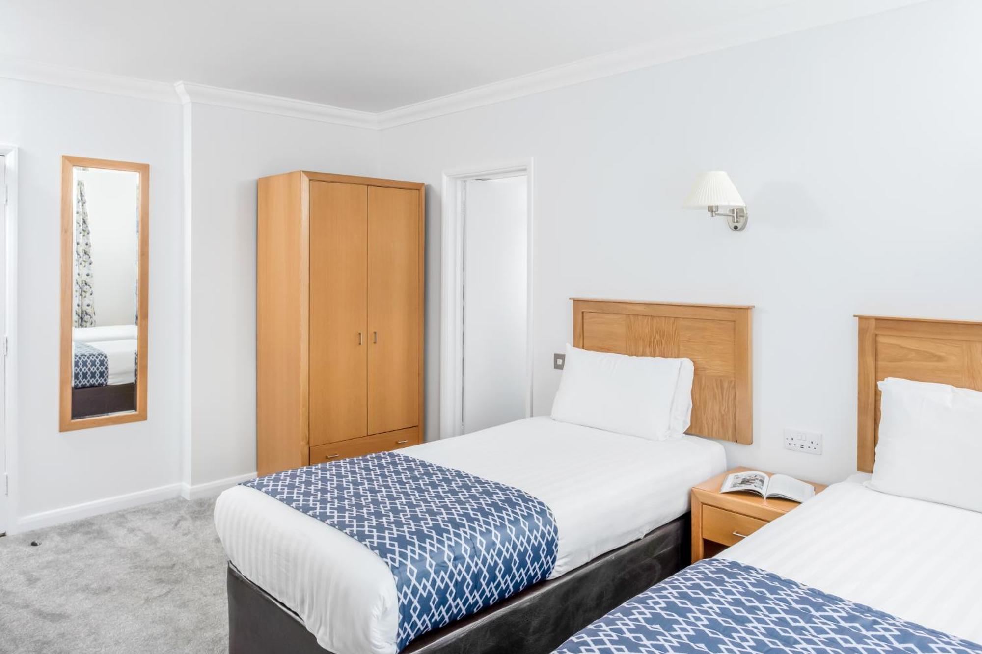 The Kilbirnie Hotel Ньюки Экстерьер фото